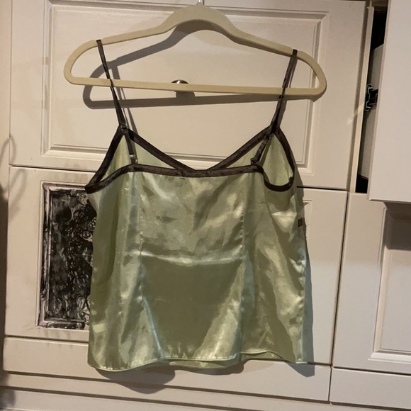 Silk light green tank with dark green detailing - Picture 2 of 3